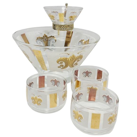 Anchor Hocking Other - Vintage MCM Anchor Hocking Fleur-de-lis Chips & Dip Bowl Set